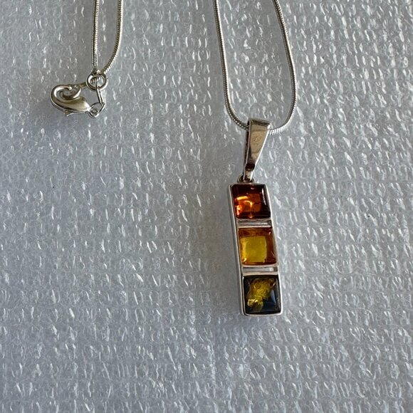 Amber Sterling Pendant Yellow Orange and Green 925 18" Chain Included - Picture 2 of 4